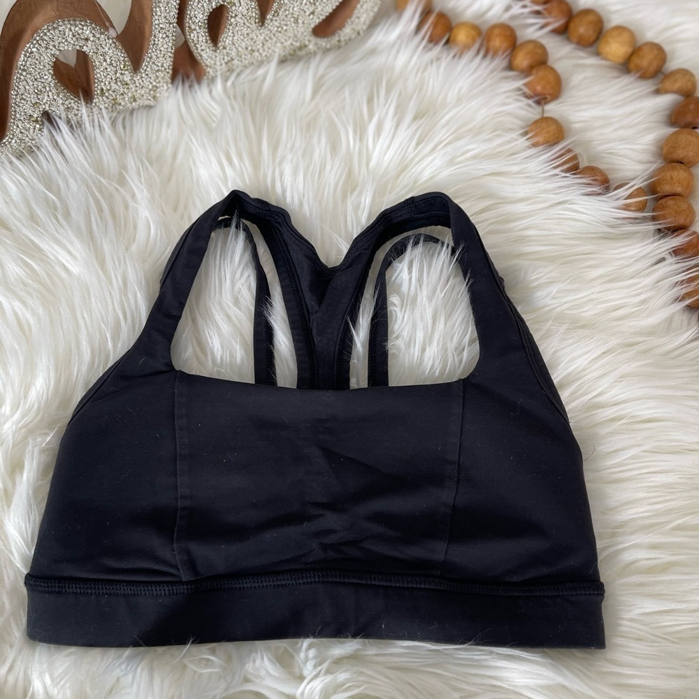 Lululemon drifit sports bra sz 4